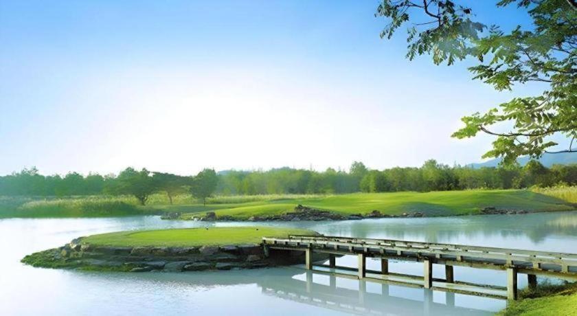 Lake View Hotel And Golf Club HHQ Eksteriør billede